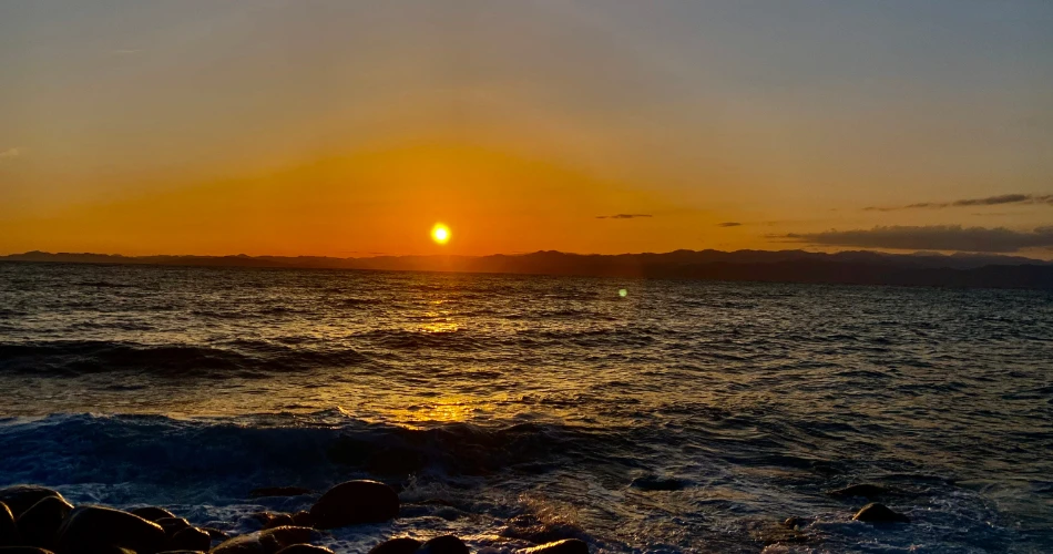 Best Beaches in Morro Bay: Quiet Shores, Scenic Views & Hidden Coastal Spots